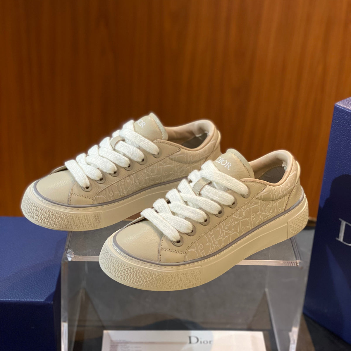 CD B33 SNEAKER