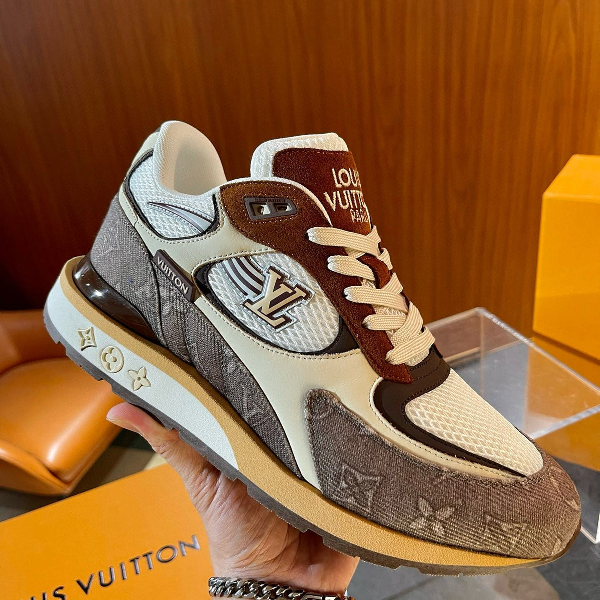 LOU TRAINERS
