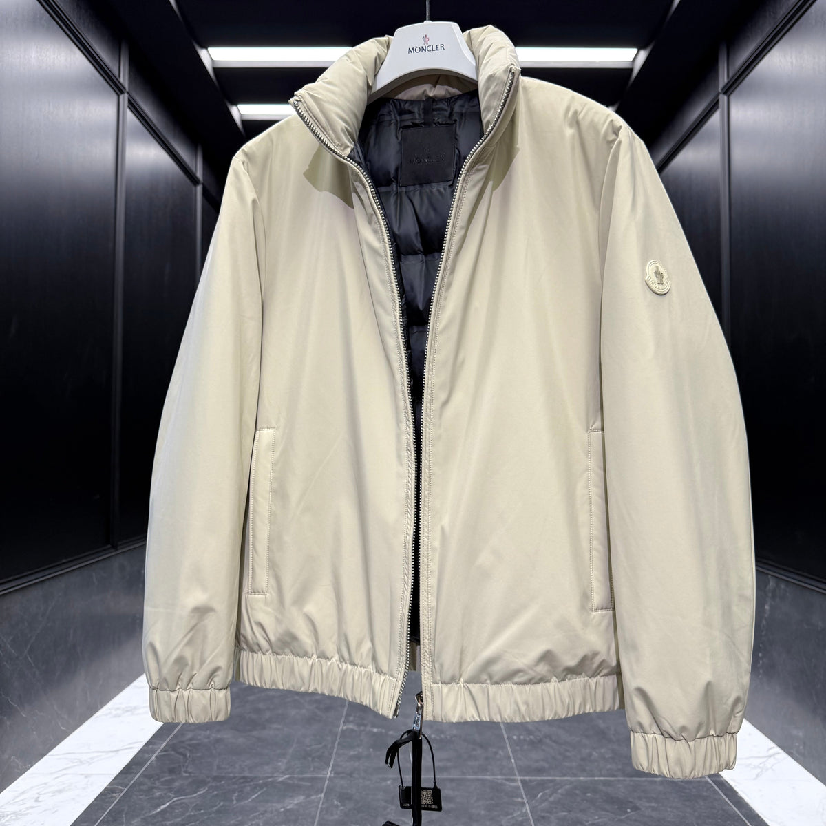 MONC LUSERNA JACKET