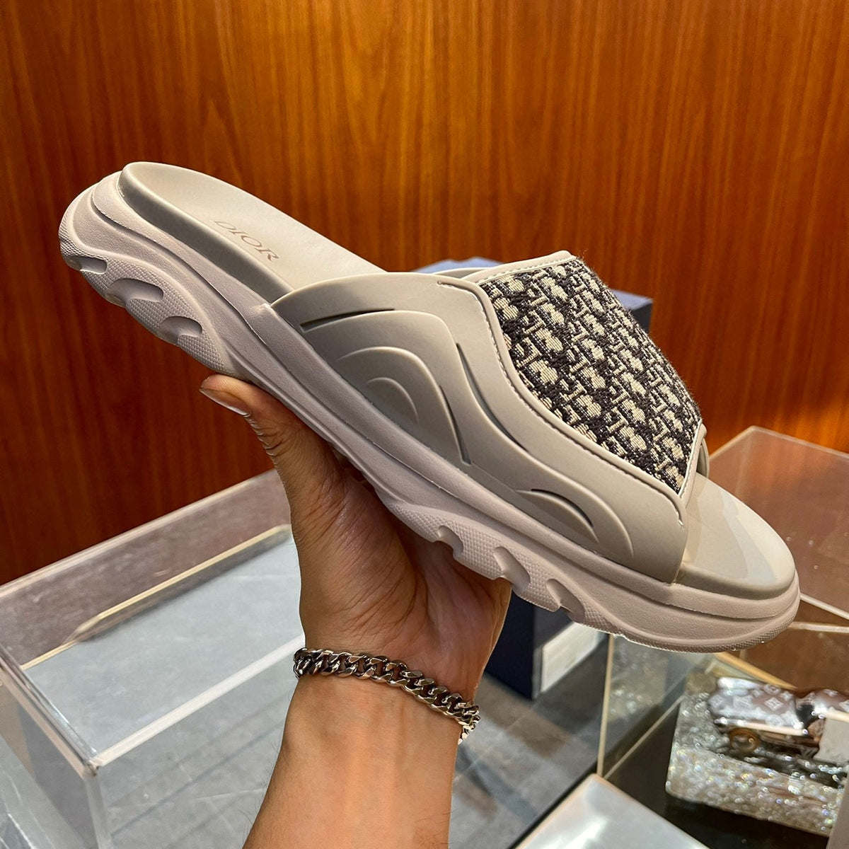 CD H-TOWN SANDALS