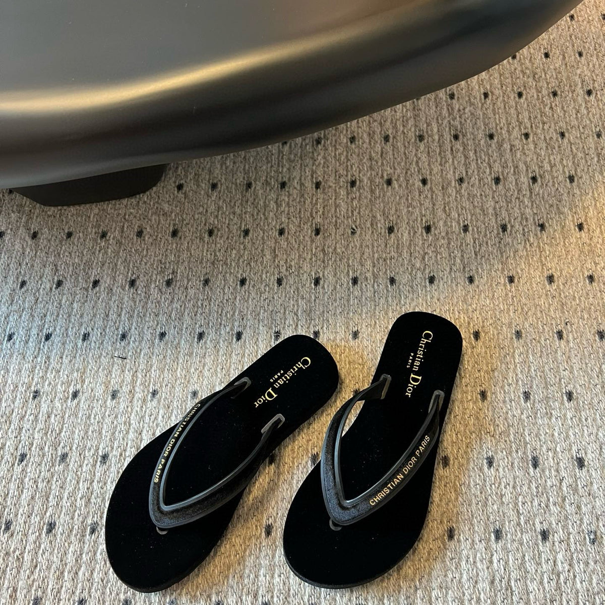 CD THONG SANDAL