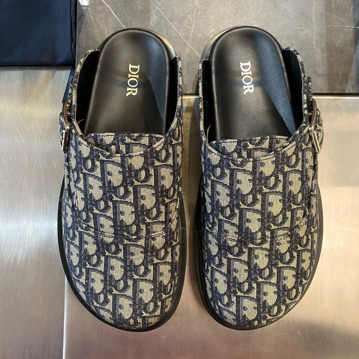 CD AQUA MULES
