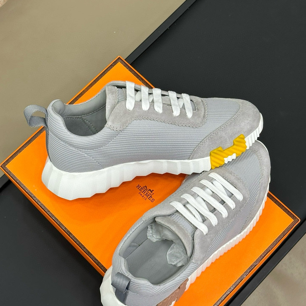 HERM BOUNCING SNEAKER