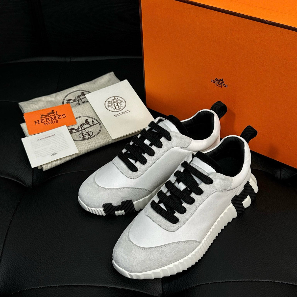 HERM BOUNCING SNEAKERS
