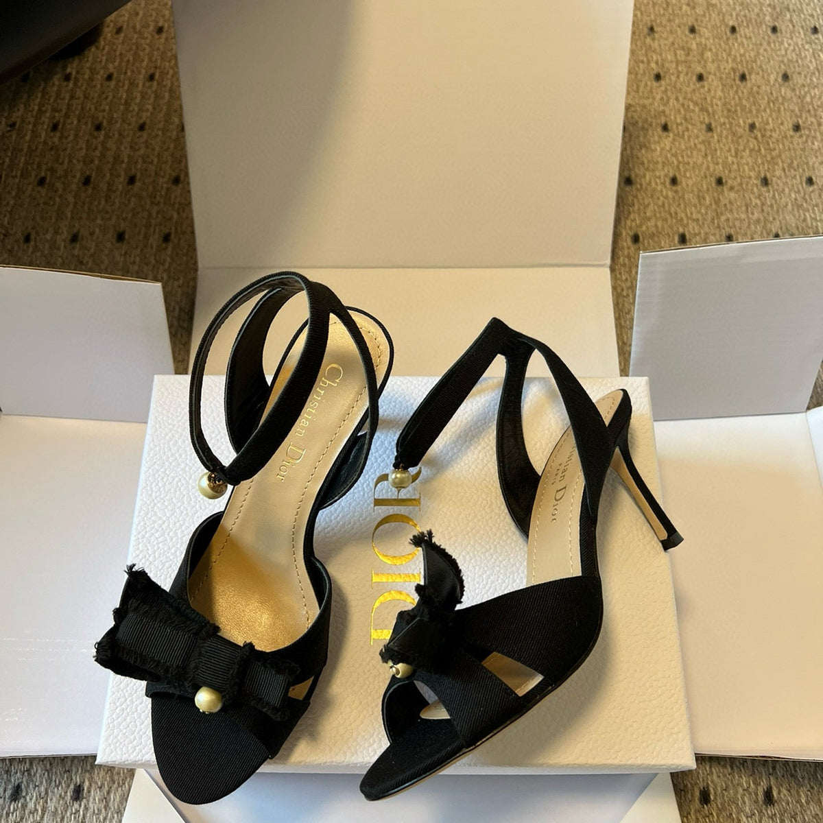 CD HEELS