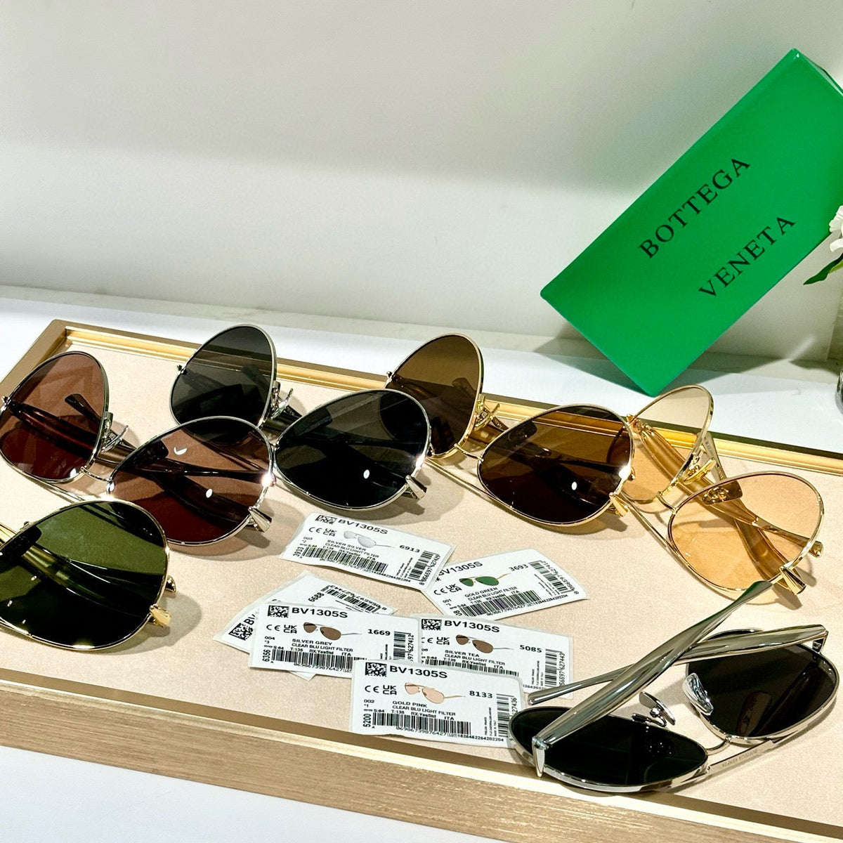 BOTT V SUNGLASSES