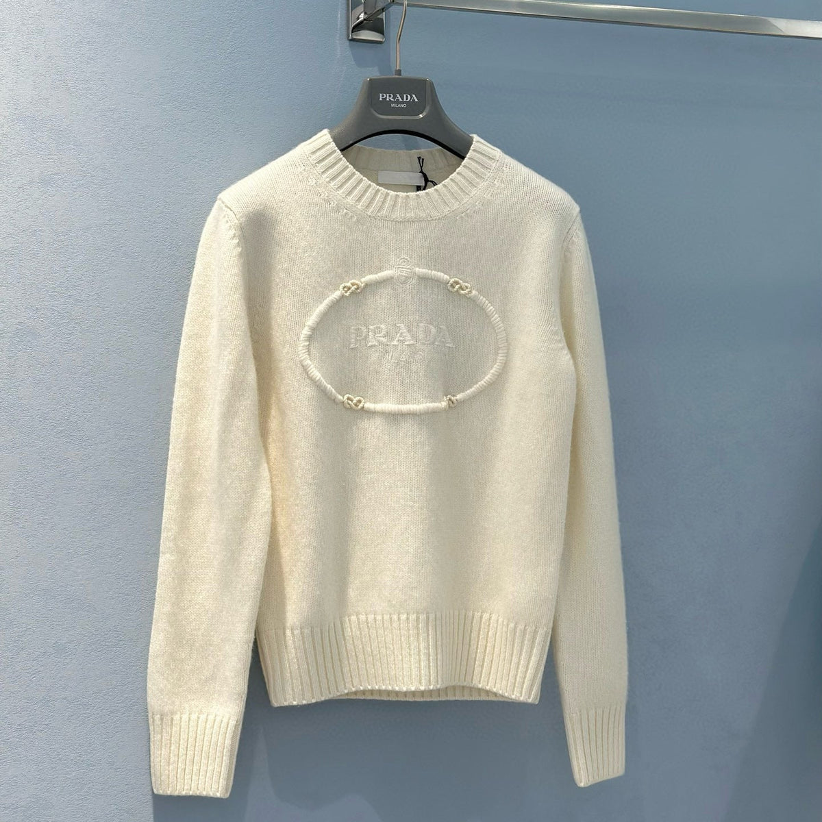 PD SWEATER