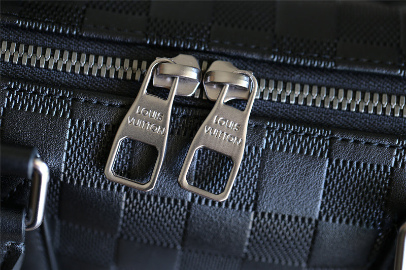I W Fashion Lu-Vi bags - 9832