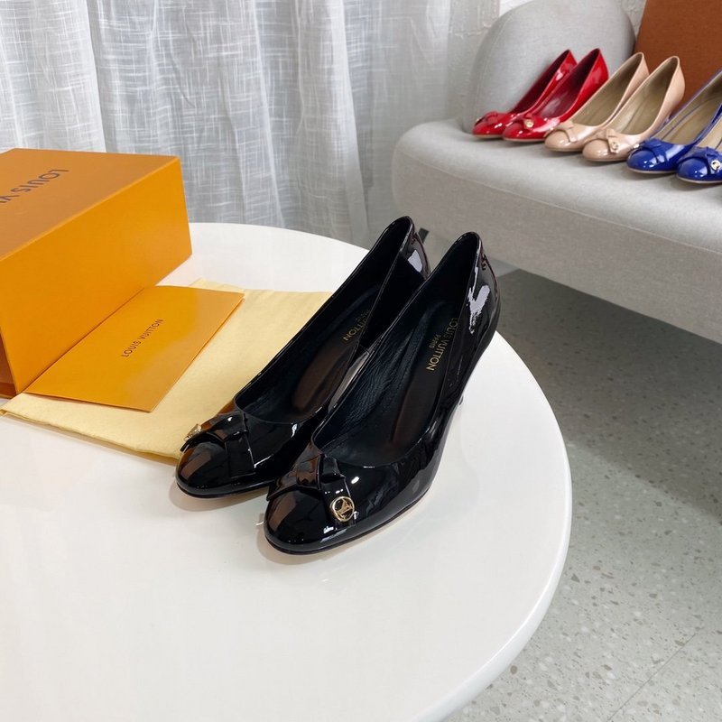 Louis Vuittion Luxury Shoes