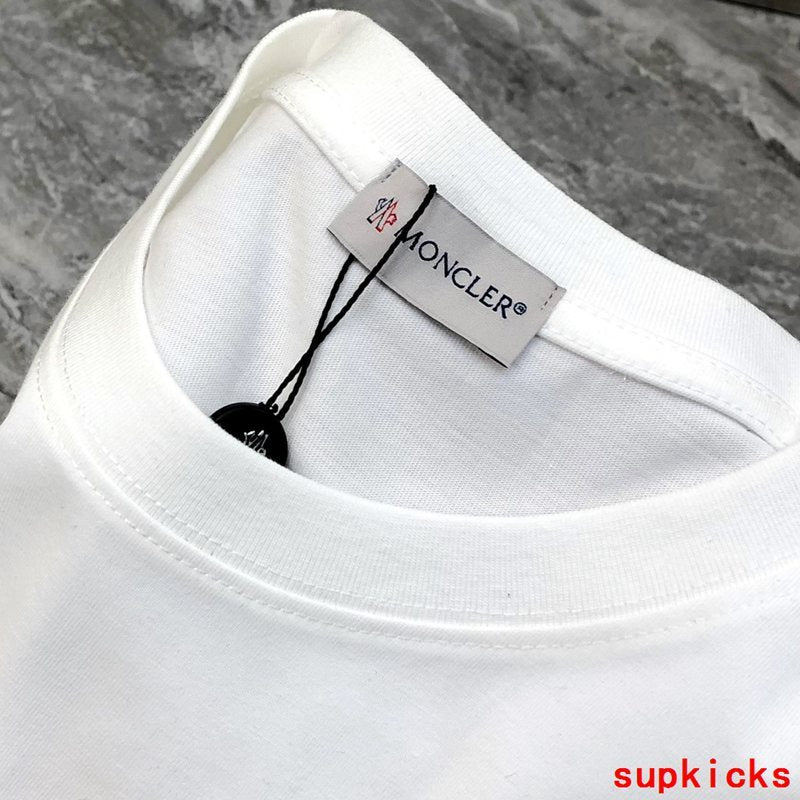 Moncler Luxury Cloth