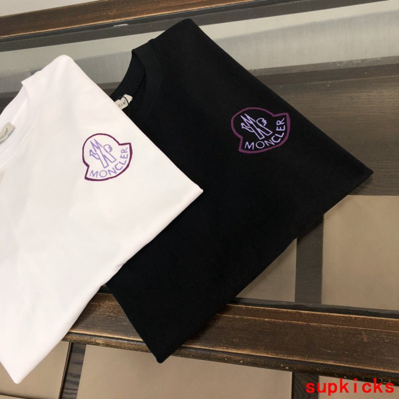 Moncler Luxury Cloth