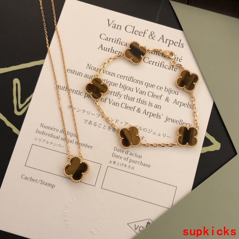 Van Cleef & Arples Jewelry