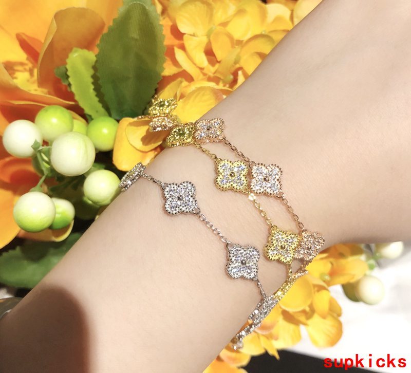 Van Cleef & Arples Jewelry