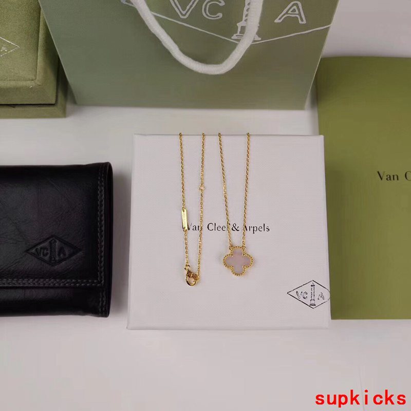 Van Cleef & Arples Jewelry