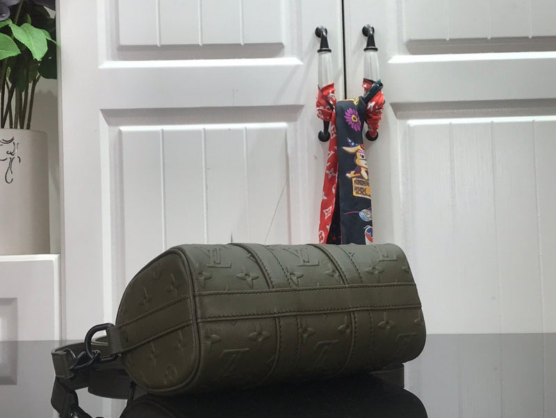 I W Fashion Lu-Vi bags - 17419