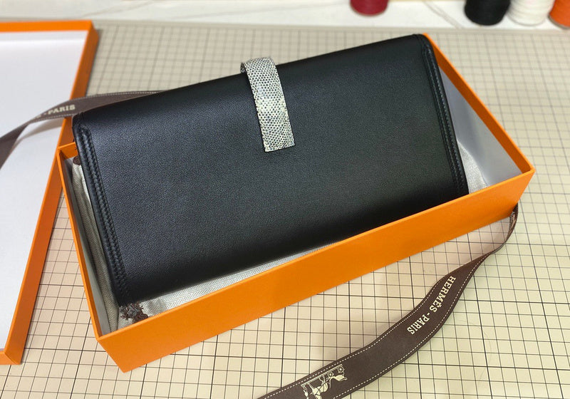 PHA - HMS Bags - 1738