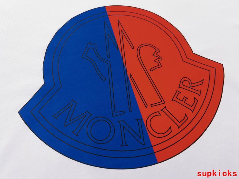 Moncler Luxury Cloth