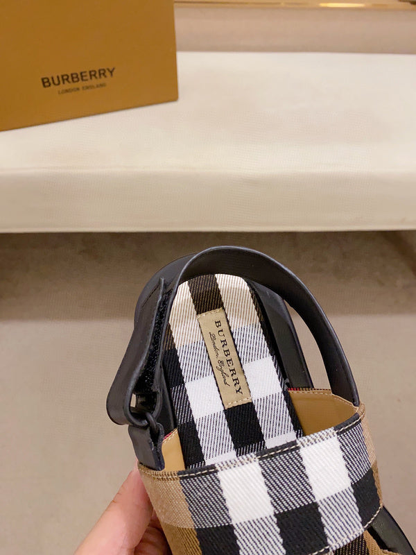 Burberry Luxury Shoes