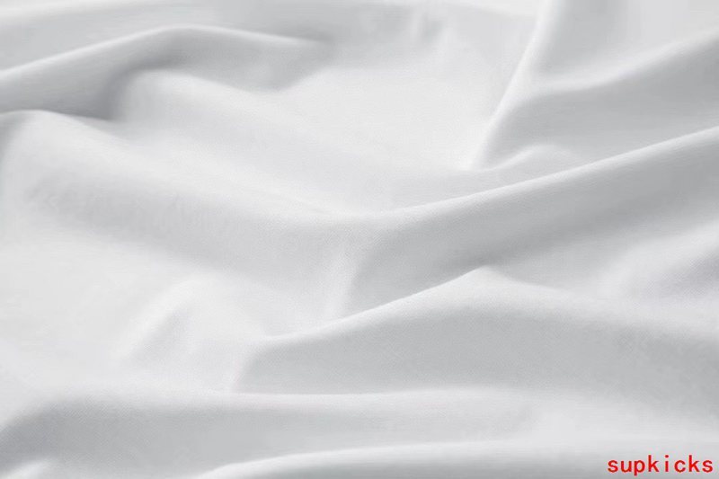 Moncler Luxury Cloth