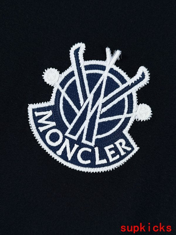 Moncler Luxury Cloth