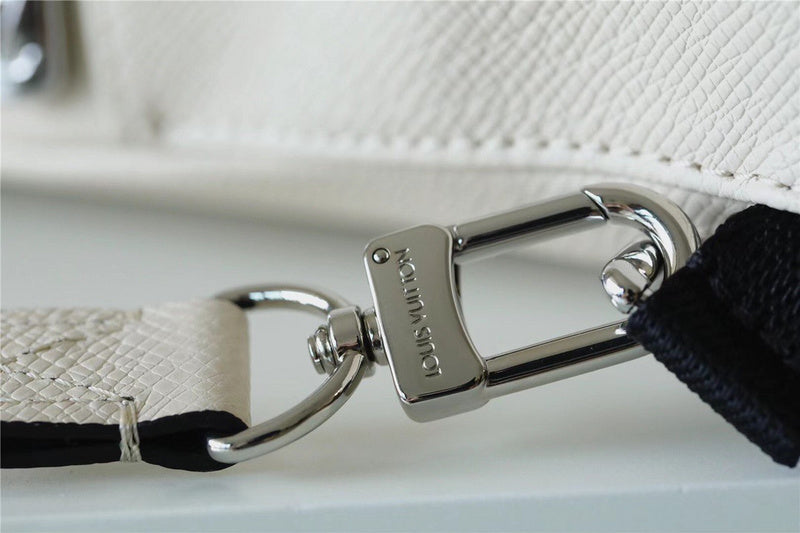 I W Fashion Lu-Vi bags - 10223