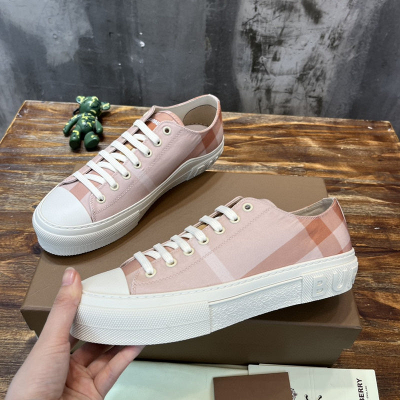 Burberry Luxury Shoes