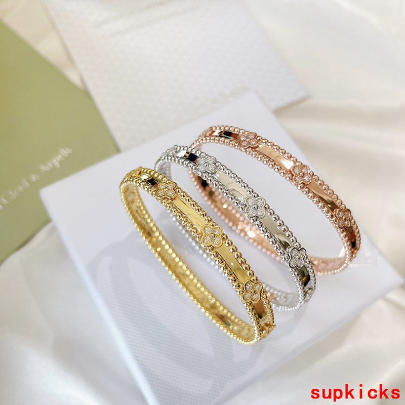 Van Cleef & Arples Jewelry