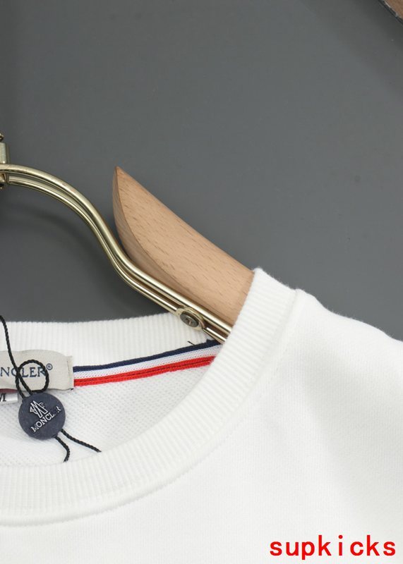 Moncler Luxury Cloth