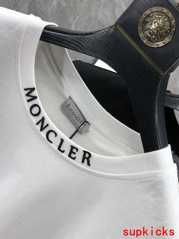 Moncler Luxury Cloth