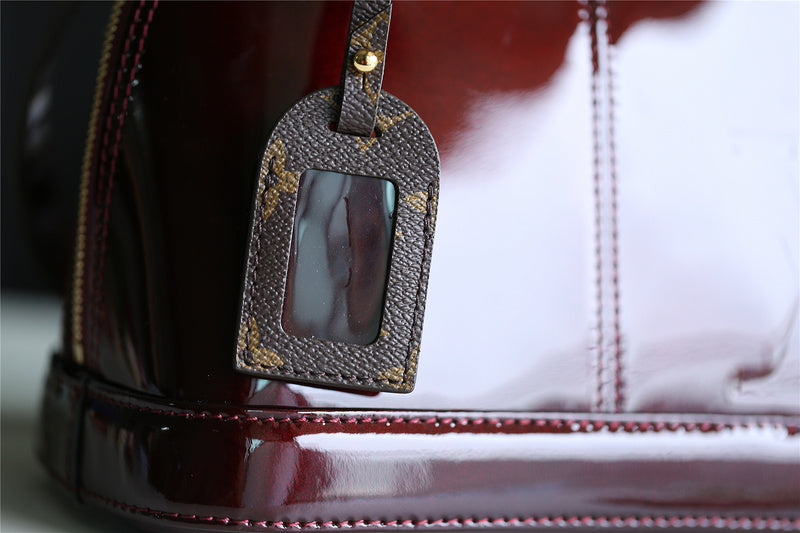 I W Fashion Lu-Vi bags - 8279