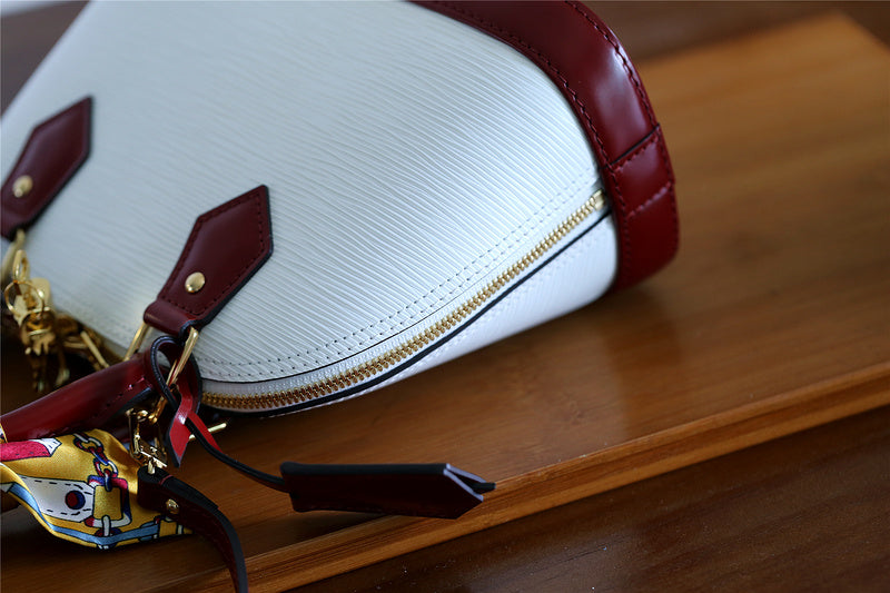 I W Fashion Lu-Vi bags - 8259