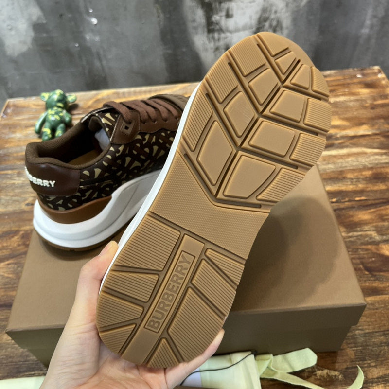 Burberry Luxury Shoes
