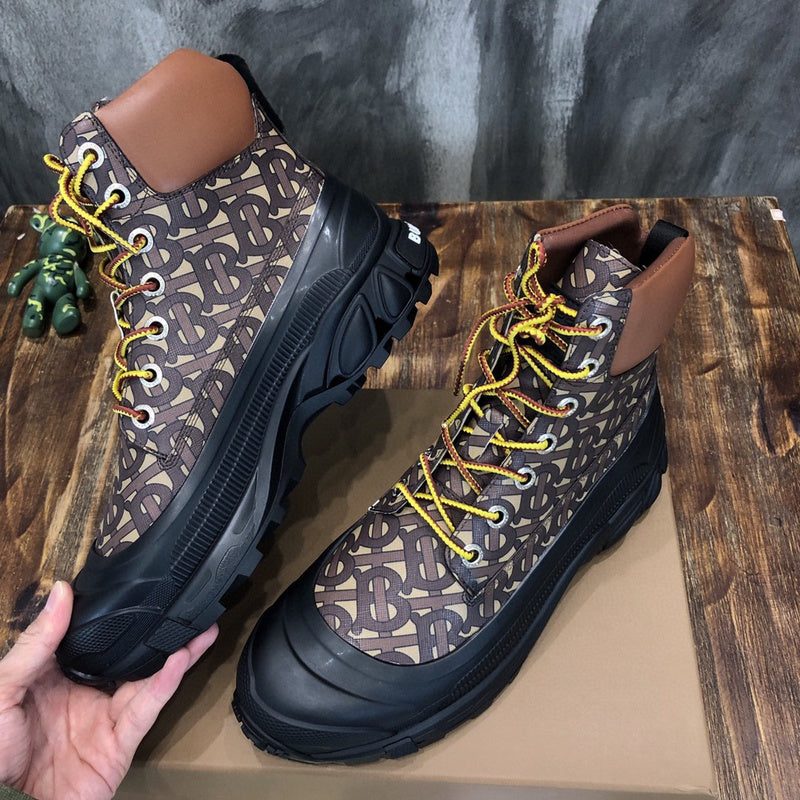 Burberry Luxury Shoes