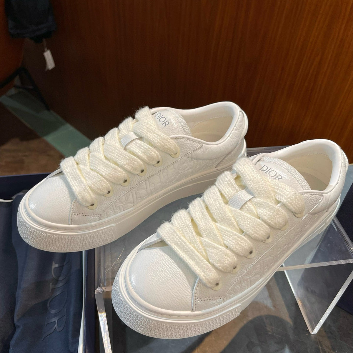 CD B33 SNEAKER