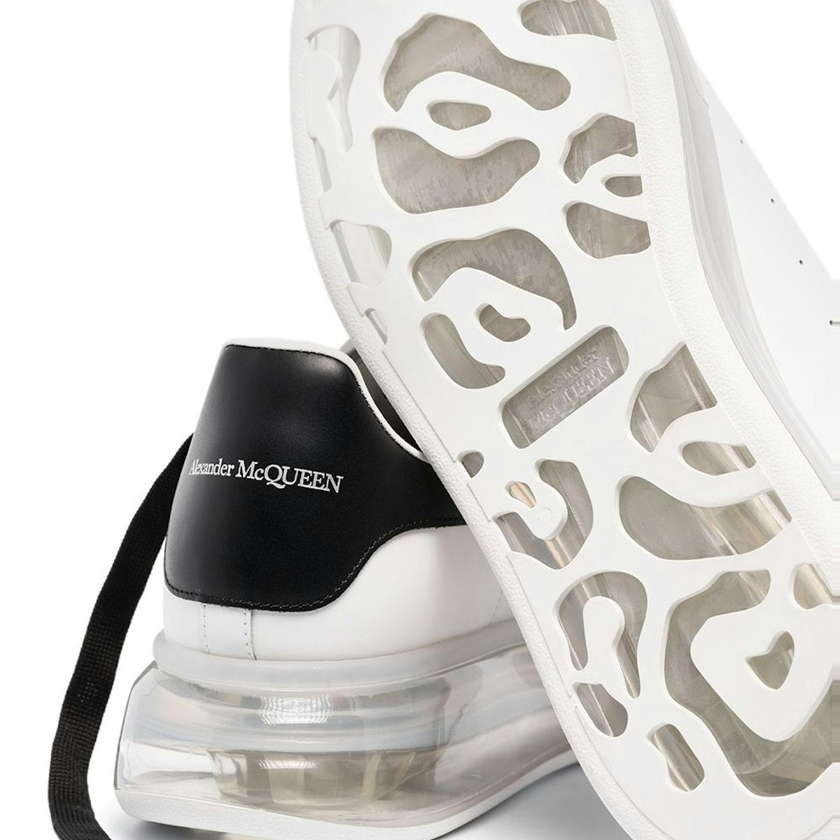 OVERSIZED TRANSPARENT SOLE SNEAKER