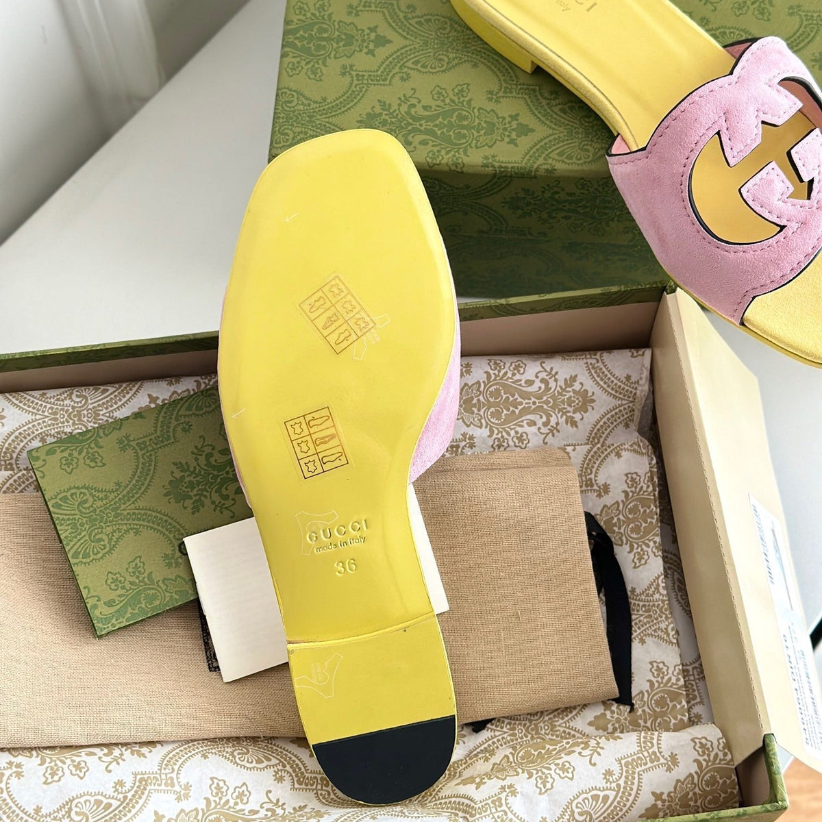 GG CUT OUT SANDALS