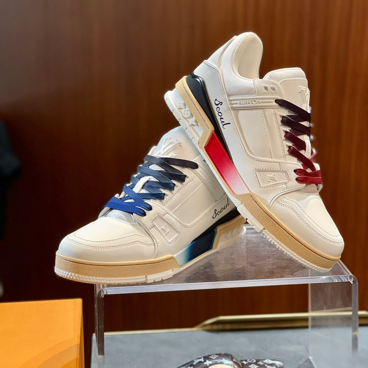 LOU TRAINERS