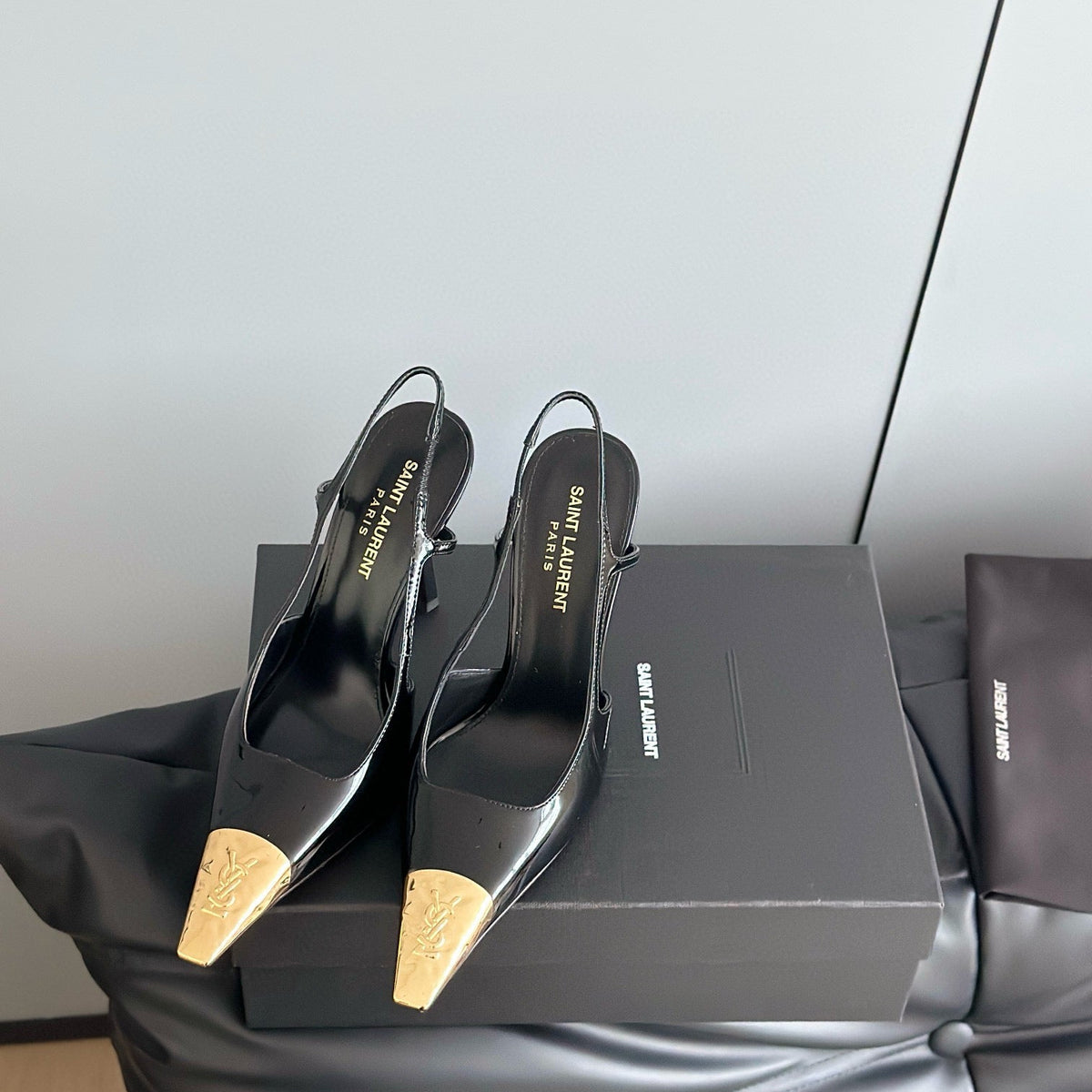 SL HEELS