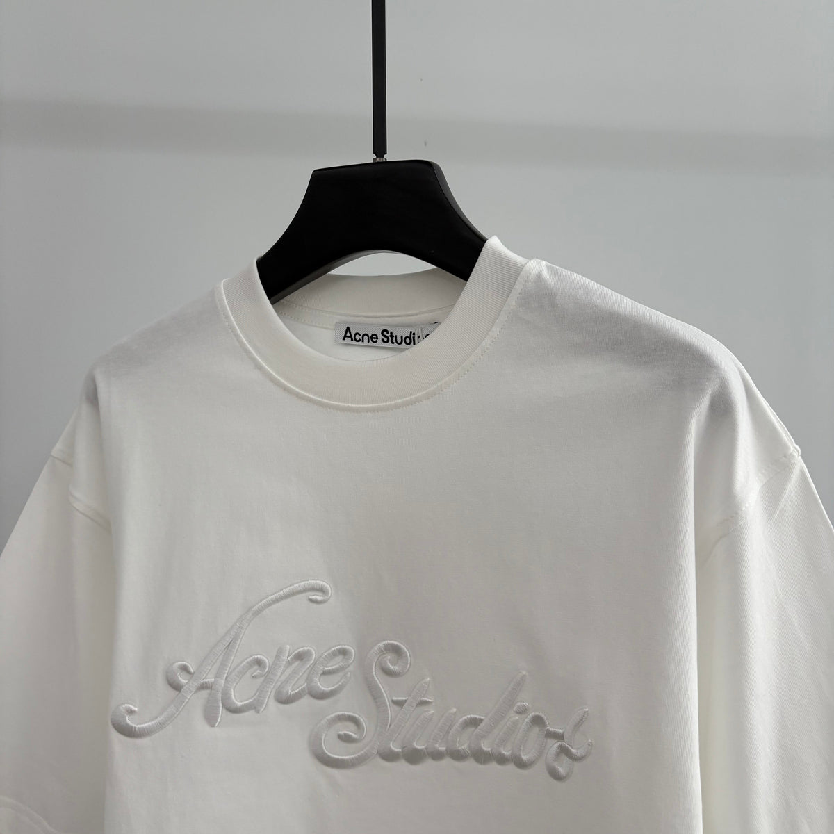 ACNE T-SHIRT
