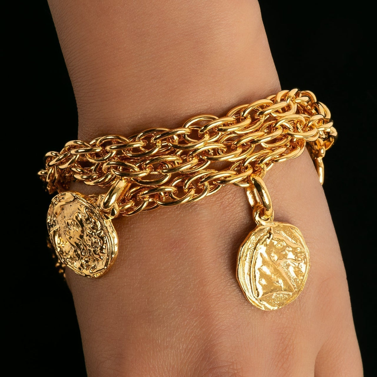 Bracelet charms Chanel