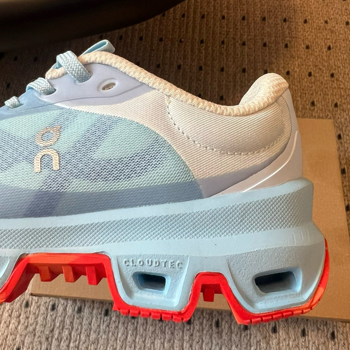 LOEW CLOUDLIT SNEAKER