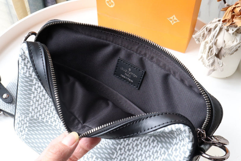 I W Fashion Lu-Vi bags - 17516