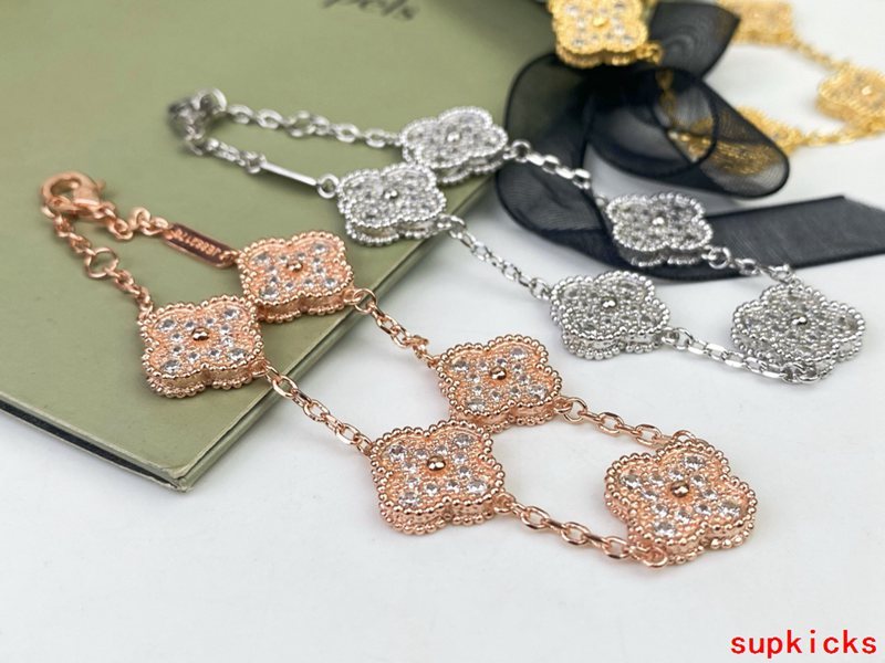 Van Cleef & Arples Jewelry