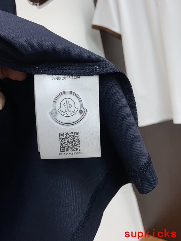 Moncler Luxury Cloth