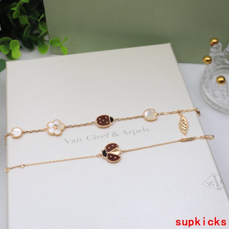 Van Cleef & Arples Jewelry