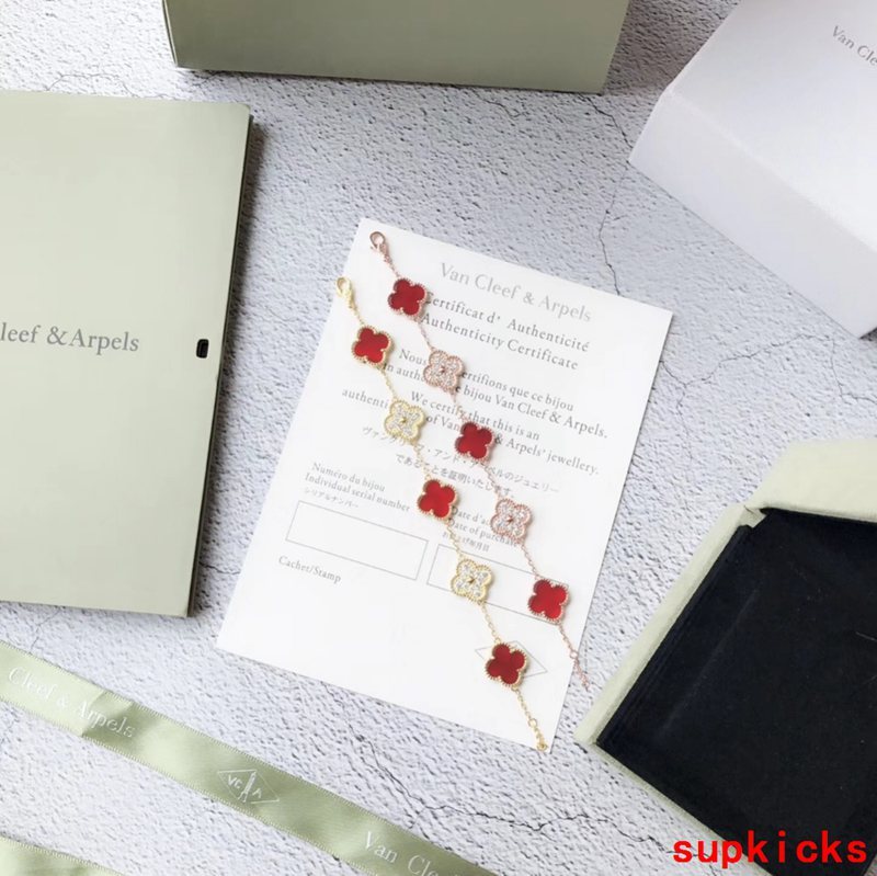 Van Cleef & Arples Jewelry