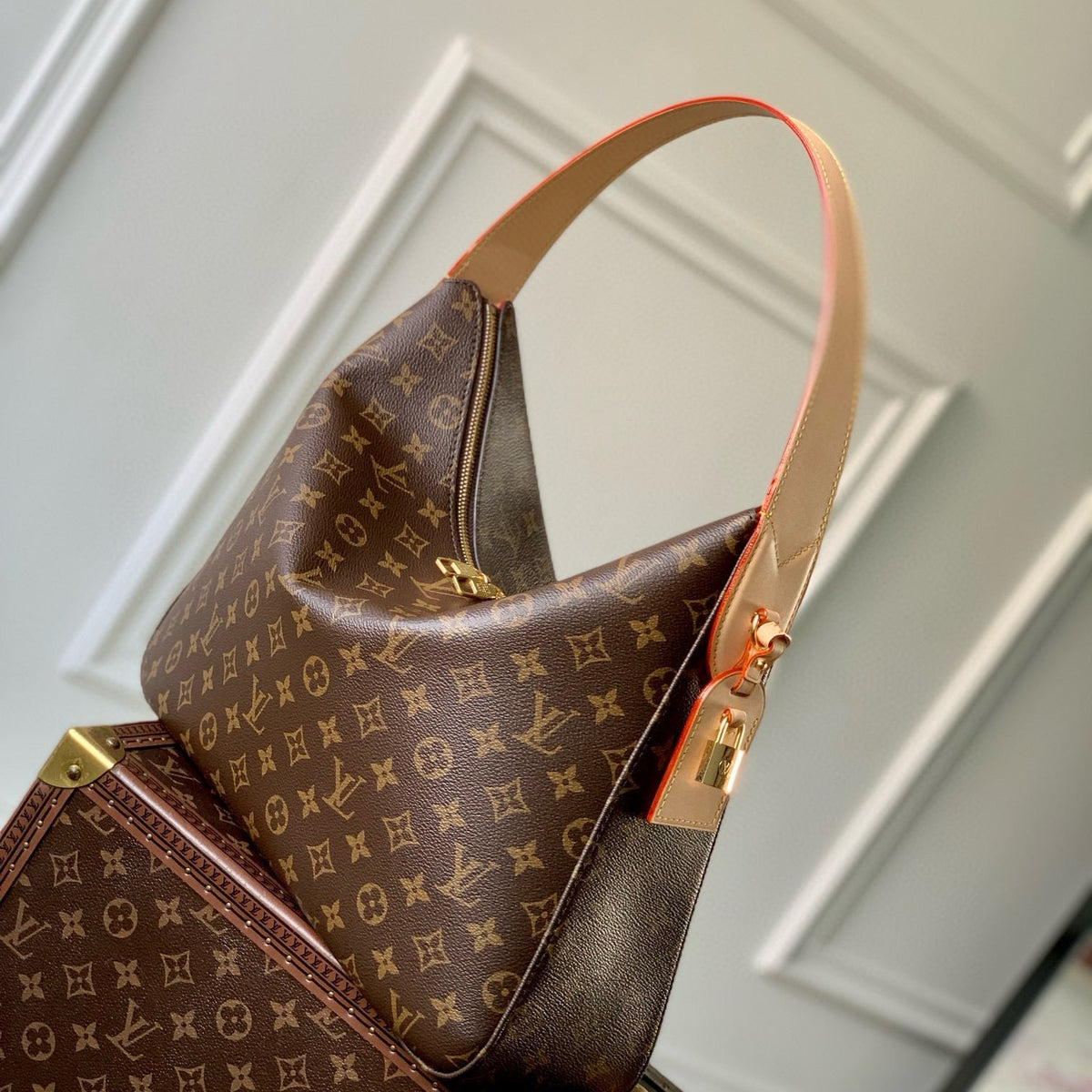 LOU SLOUCHY MM BAG