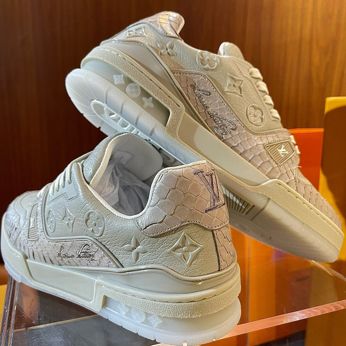 LOU TRAINERS