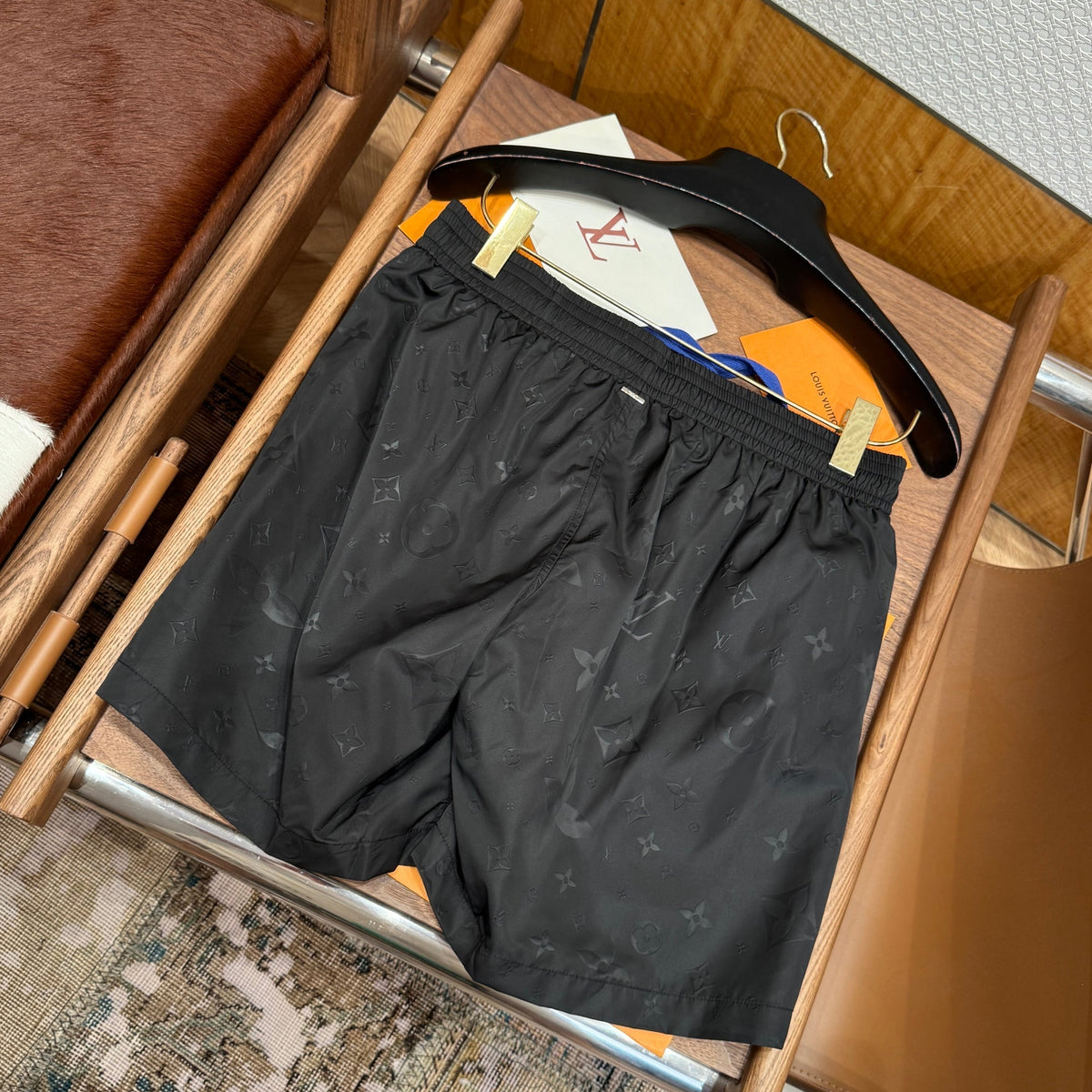 LOU SHORTS