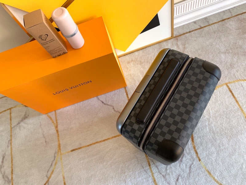 I W Fashion Lu-Vi bags - 11405